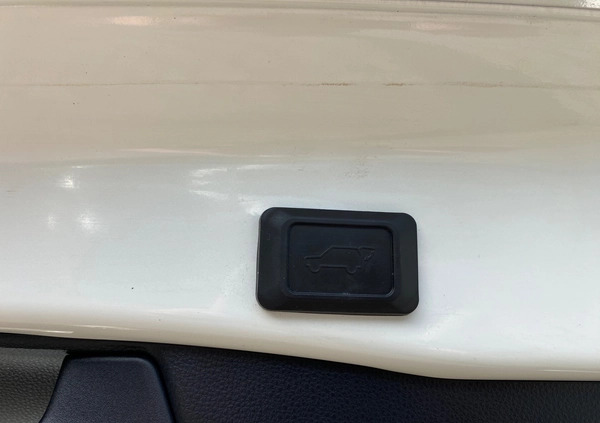 Toyota RAV4 cena 139900 przebieg: 42000, rok produkcji 2020 z Czerniejewo małe 56